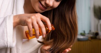 The best remedy for Oily Hair -Amika Dry Shampoo