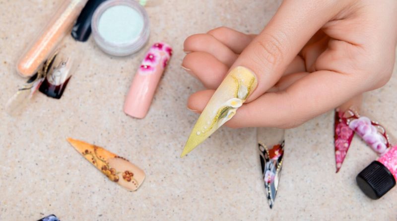 The 15 Best Nail Glues of 2023