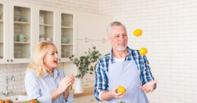 Top 8 Healthy Eating Tips for Seniors And Healthy Recipe Ideas