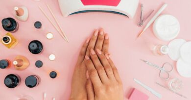 7 Best Manicure Table Recommendations For You!